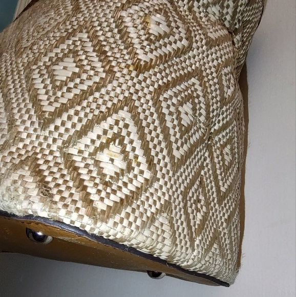 Tignanello Diamond Rattan & Faux Leather Tote Bag / Purse - Picture 5 of 12